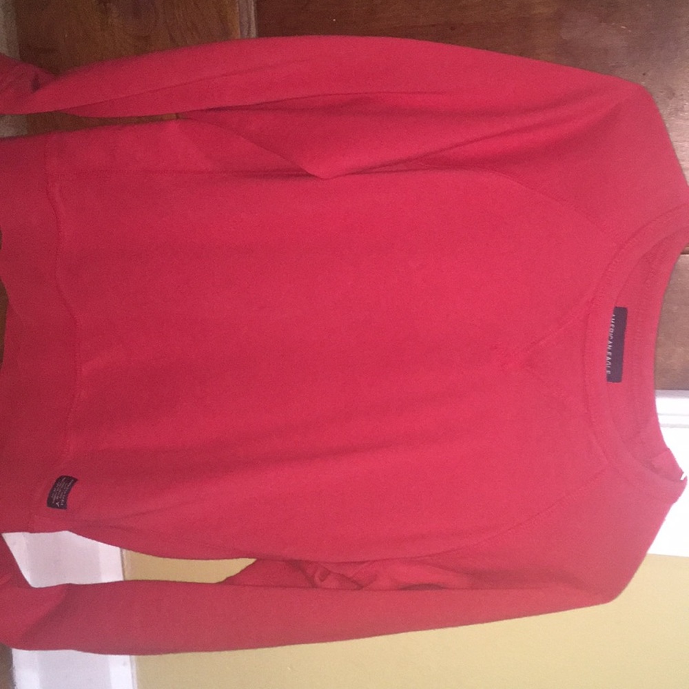 American Eagle crew neck